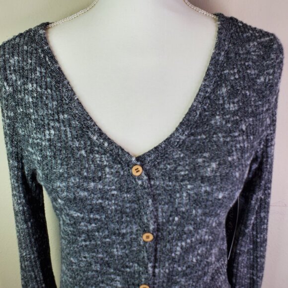 Almost Famous Juniors Grey Vneck Cardigan L - Picture 5 of 8